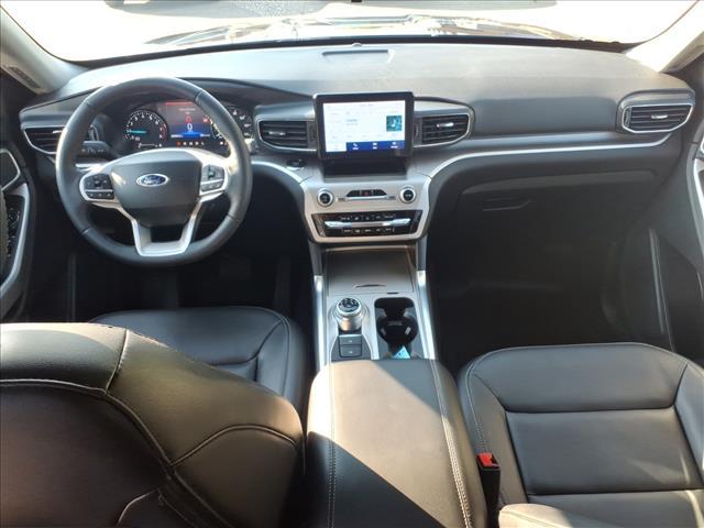 Photo of 2022 Agate Black Metallic Ford Explorer
