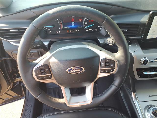 Photo of 2022 Agate Black Metallic Ford Explorer