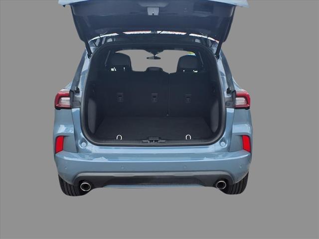 Photo of 2023 Vapor Blue Metallic Ford Escape