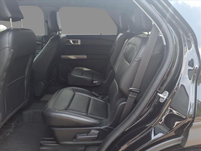Photo of 2022 Agate Black Ford Explorer