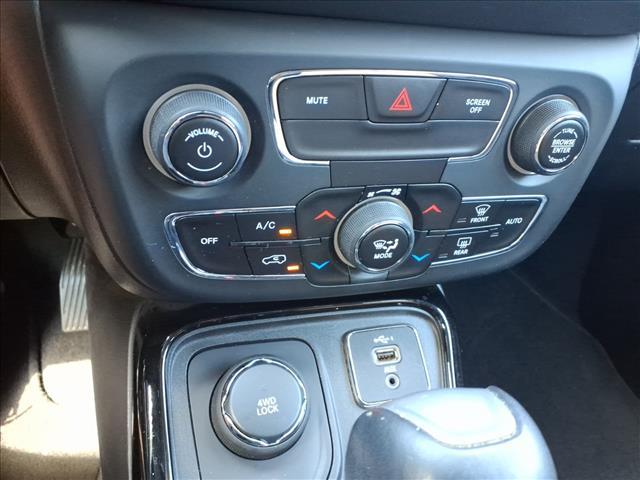 Photo of 2020 Jazz Blue Pearlcoat Jeep Compass