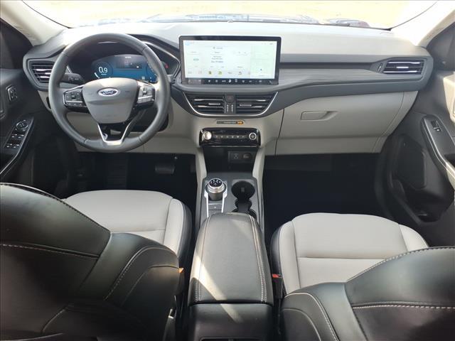 Photo of 2023 Atlas Blue Metallic Ford Escape