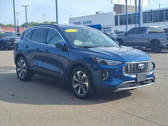 Photo of 2023 Atlas Blue Metallic Ford Escape