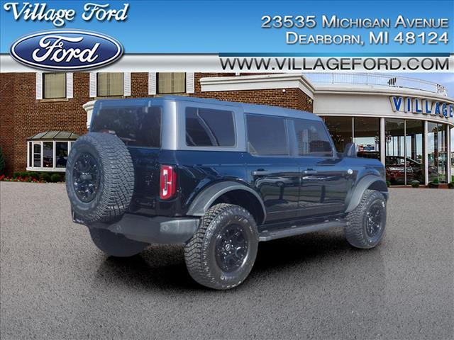 Photo of 2022 Shadow Black Ford Bronco