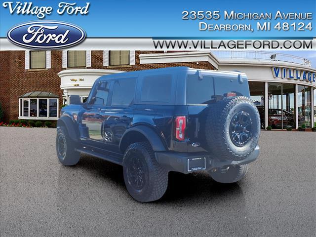 Photo of 2022 Shadow Black Ford Bronco