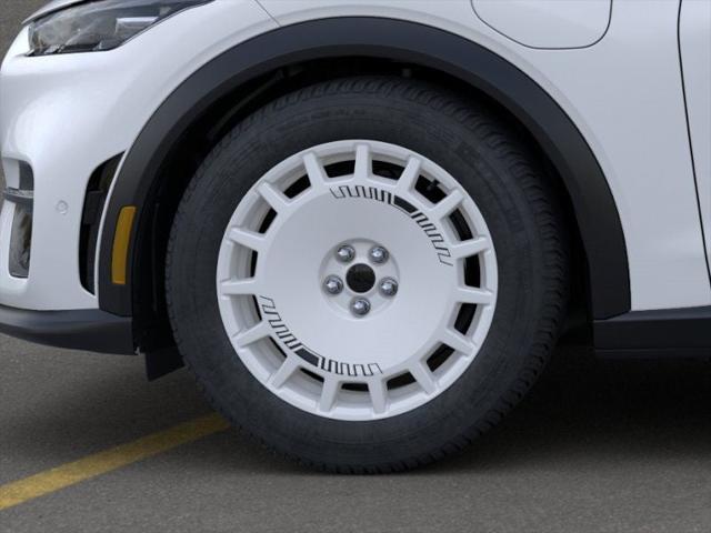 Photo of 2025 Star White Metallic Tri-Coat Ford Mustang Mach-E