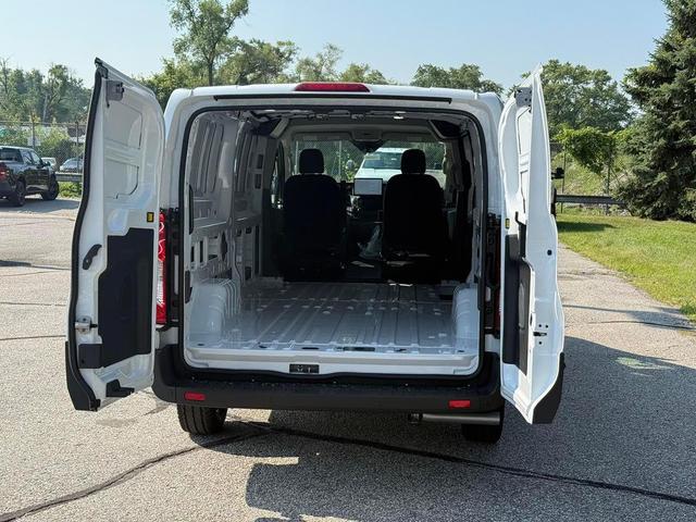 Photo of 2025 Oxford White Ford Transit-350