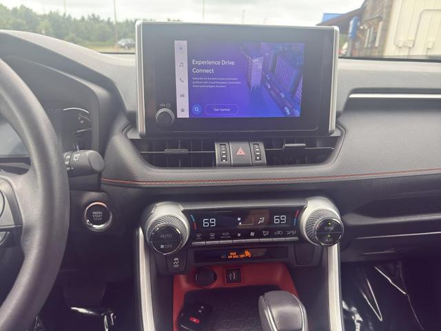 Photo of 2024 Ice Cap Toyota RAV4