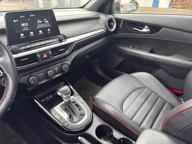 Photo of 2021 Snow White Pearl Kia Forte