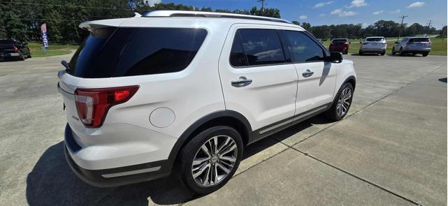 Photo of 2018 White Platinum Metallic Tri-Coat Ford Explorer
