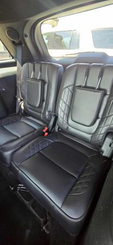 Photo of 2018 White Platinum Metallic Tri-Coat Ford Explorer