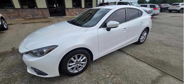 Photo of 2015 Snowflake White Pearl Mica Mazda Mazda3