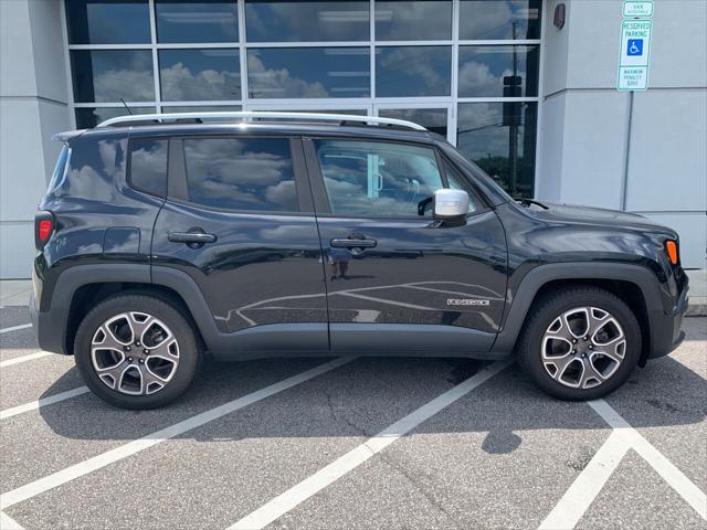 Photo of 2016 BLACK Jeep Renegade
