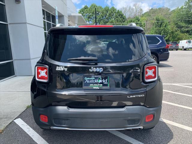 Photo of 2016 BLACK Jeep Renegade