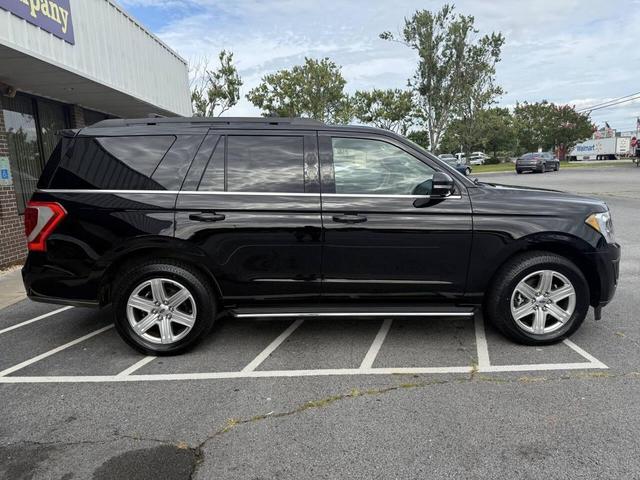 Photo of 2020 BLACK Ford Expedition