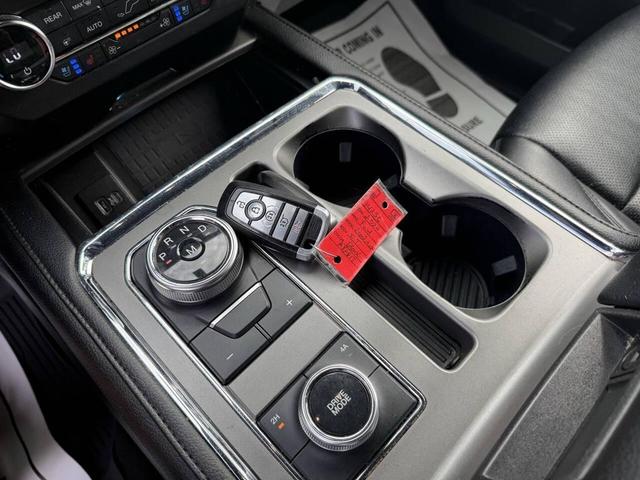 Photo of 2020 BLACK Ford Expedition