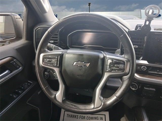 Photo of 2022 Black Chevrolet Silverado 1500