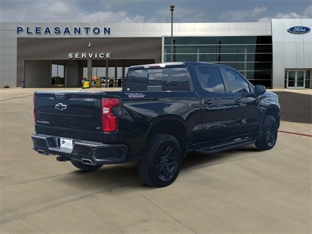 Photo of 2022 Black Chevrolet Silverado 1500