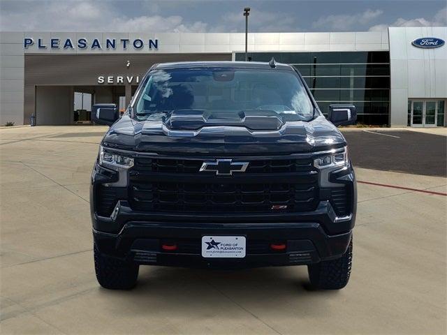 Photo of 2022 Black Chevrolet Silverado 1500