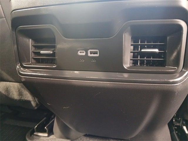 Photo of 2022 Black Chevrolet Silverado 1500