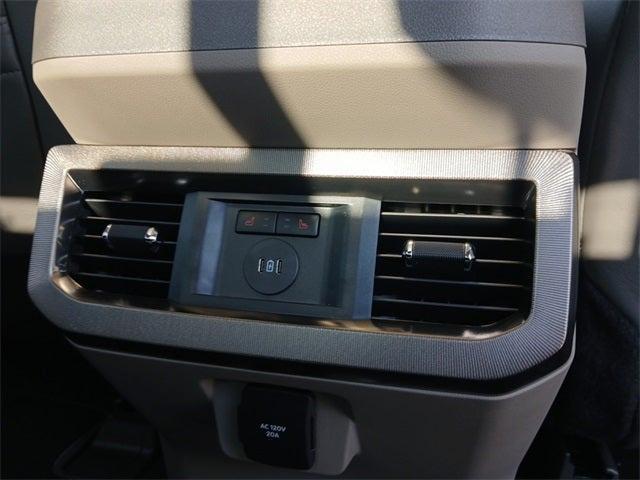 Photo of 2026 White Ford F-250