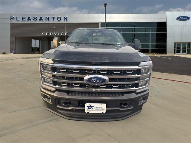 Photo of 2025 Agate Black Metallic Ford F-250