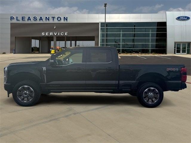 Photo of 2025 Agate Black Metallic Ford F-250