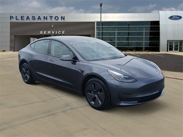 Photo of 2023 Midnight Silver Metallic Tesla Model 3