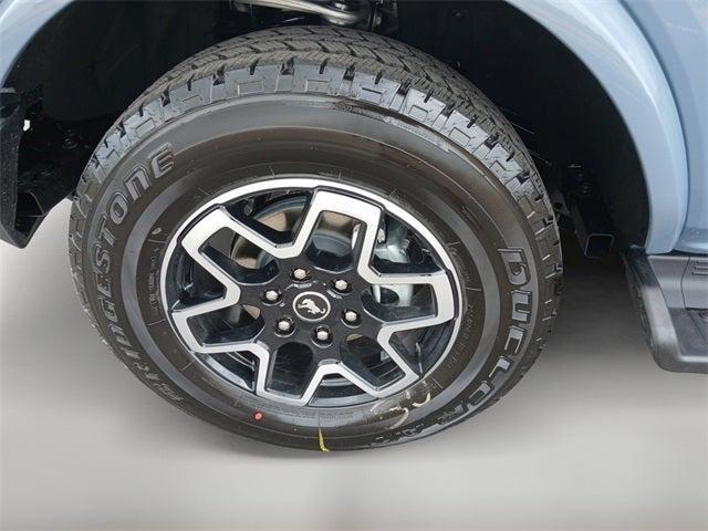 Photo of 2025 Azure Gray Metallic Ford Bronco