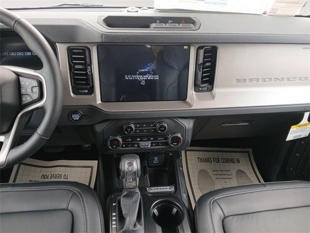 Photo of 2025 Azure Gray Metallic Ford Bronco