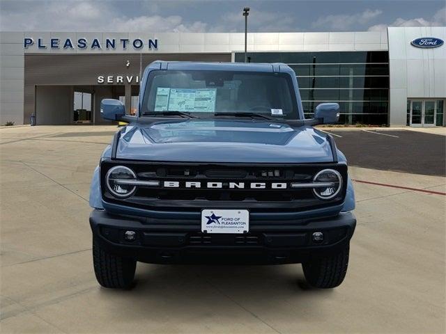 Photo of 2025 Azure Gray Metallic Ford Bronco