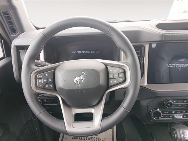 Photo of 2025 Azure Gray Metallic Ford Bronco