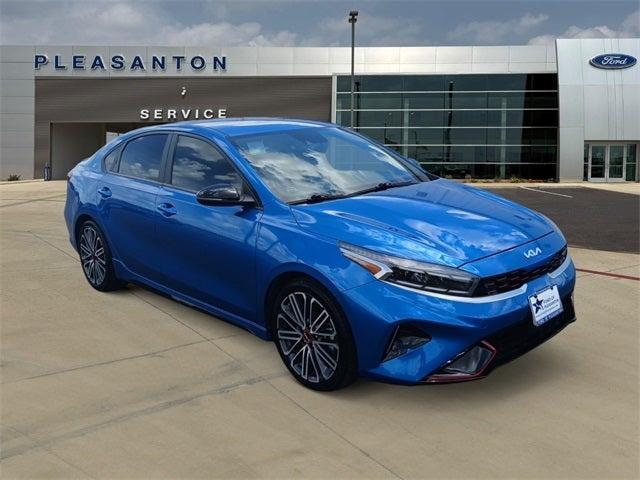 Photo of 2022 Blue Kia Forte