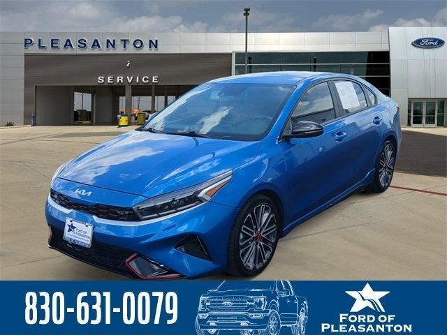 Photo of 2022 Blue Kia Forte