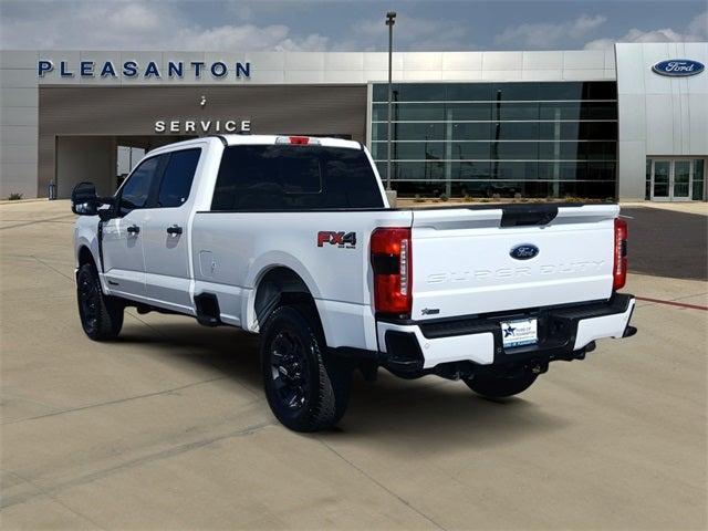 Photo of 2024 Oxford White Ford F-350