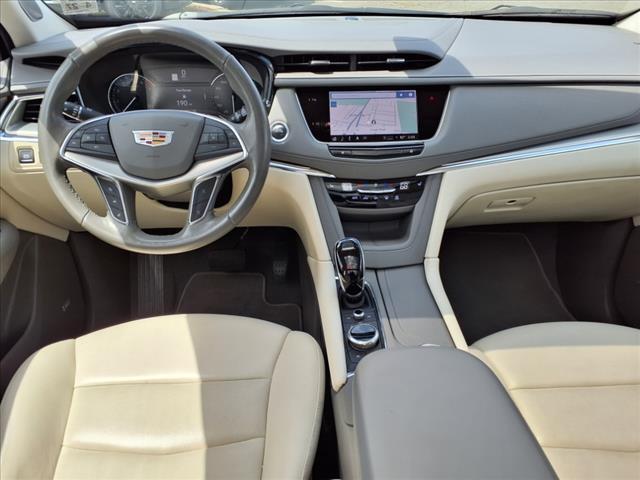 Photo of 2022 Wilder Metallic Cadillac XT5