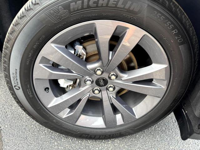 Photo of 2023 Carbonized Gray Ford Explorer