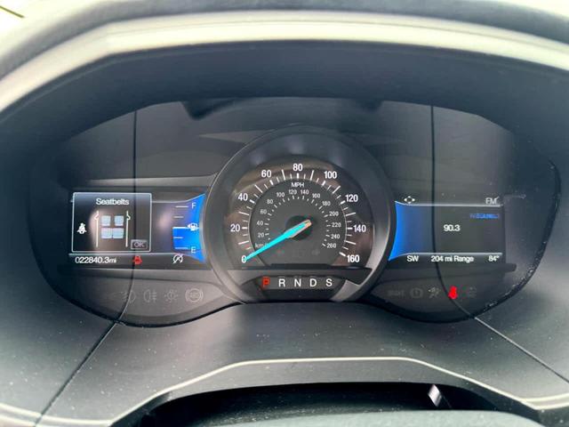 Photo of 2022 Iconic Silver Ford Edge