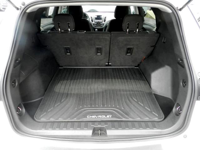 Photo of 2020 White Chevrolet Equinox