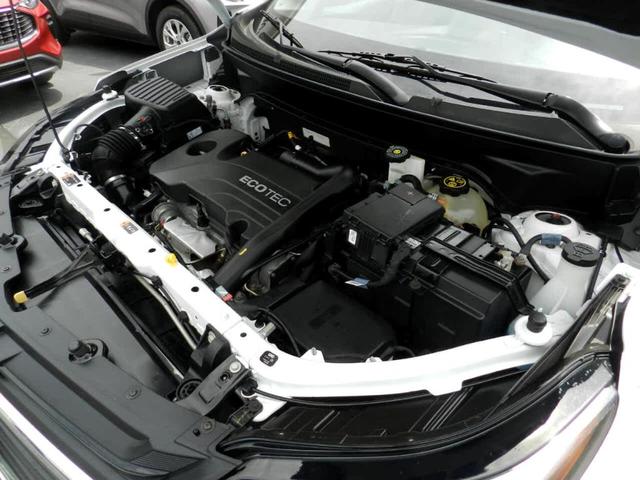 Photo of 2020 White Chevrolet Equinox