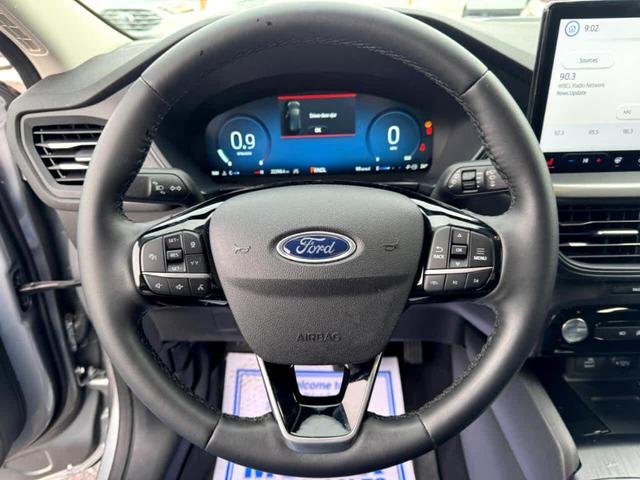 Photo of 2023 Iconic Silver Ford Escape