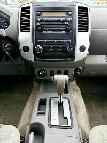 Photo of 2011 Radiant Silver Nissan Frontier