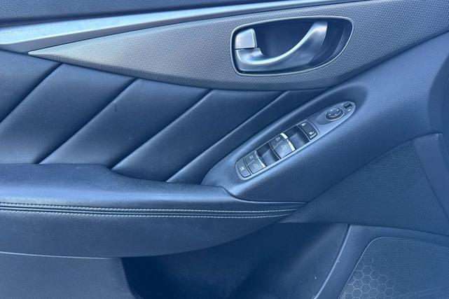 Photo of 2014 Graphite Shadow INFINITI Q50