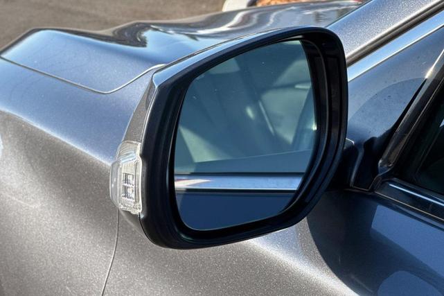 Photo of 2014 Graphite Shadow INFINITI Q50