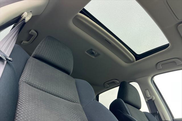Photo of 2016 Basque Red Pearl II Honda CR-V