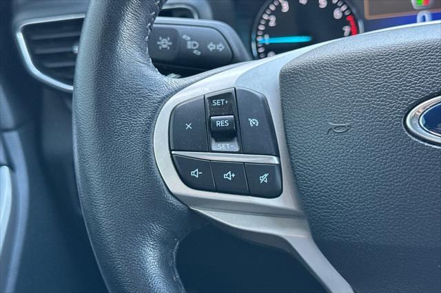 Photo of 2023 Black Metallic Ford Explorer