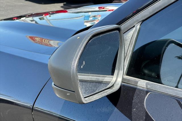 Photo of 2023 Black Metallic Ford Explorer