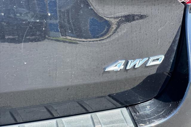 Photo of 2023 Black Metallic Ford Explorer