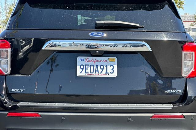 Photo of 2023 Black Metallic Ford Explorer