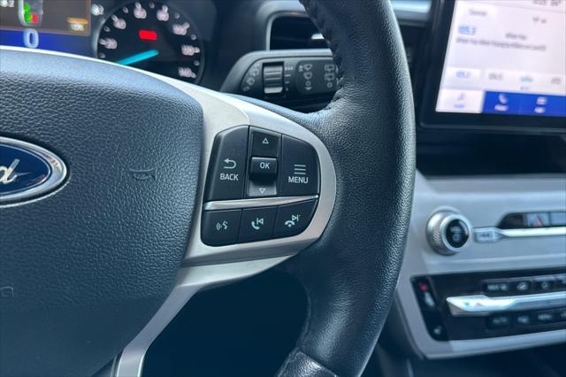 Photo of 2023 Black Metallic Ford Explorer
